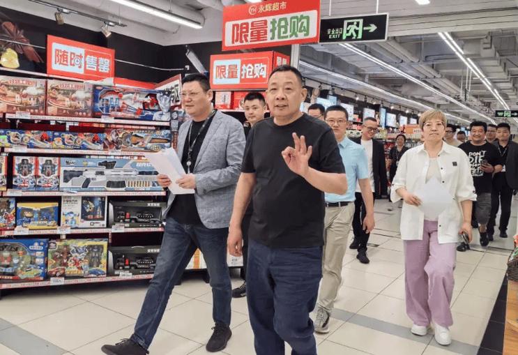 于东来的愤怒:一个理想主义者的倔强